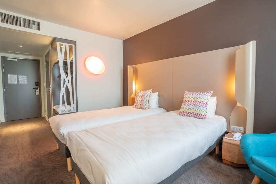 Standard Room, 2 Twin Beds | Desk, soundproofing, iron/ironing board, free cribs/infant beds