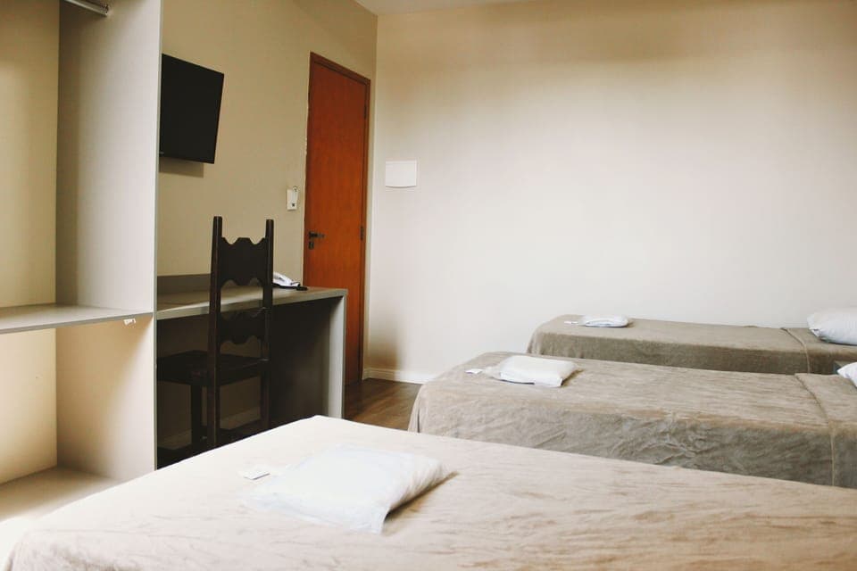 Comfort Triple Room | Blackout drapes, iron/ironing board, free WiFi, bed sheets