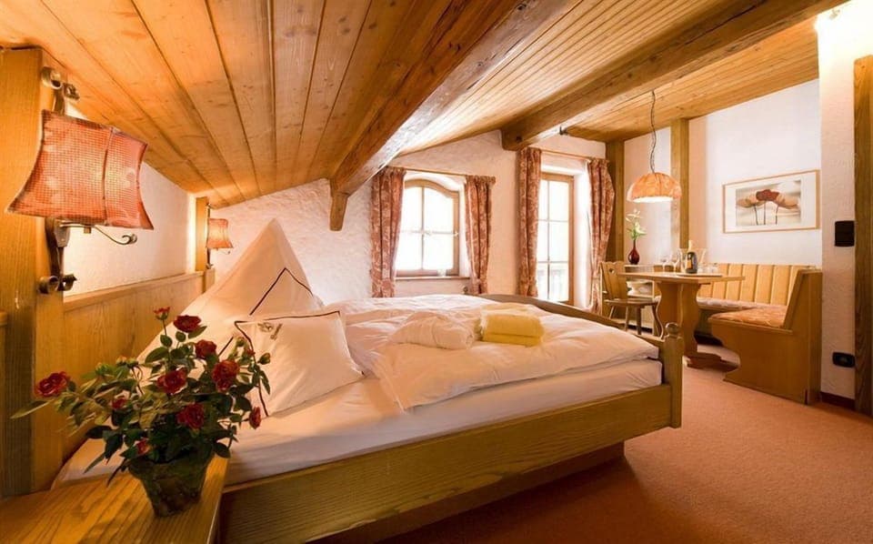 Standard Double Room | Individually decorated, individually furnished, free WiFi