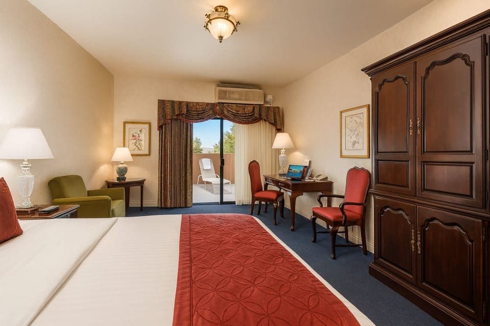 Individually furnished, desk, laptop workspace, blackout drapes