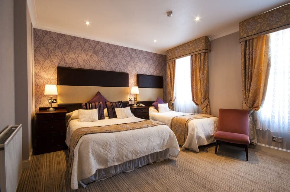 Free WiFi, bed sheets, wheelchair access