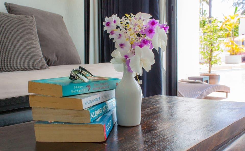 Deluxe Apartment, 1 Bedroom, Pool Access | 1 bedroom, in-room safe, individually furnished, laptop workspace