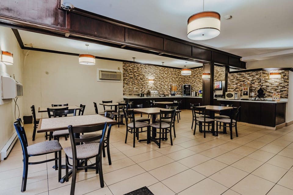 Free daily full breakfast