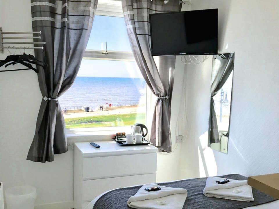 Double Room, Ensuite, Sea View | Miscellaneous
