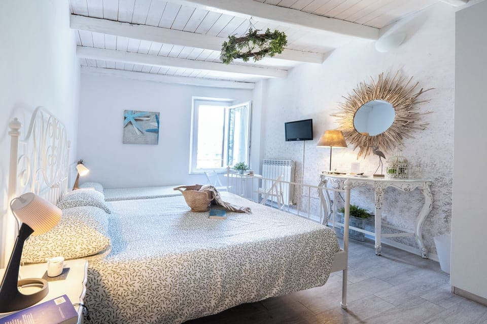 Double or Twin Room | 3 bedrooms, free WiFi, bed sheets