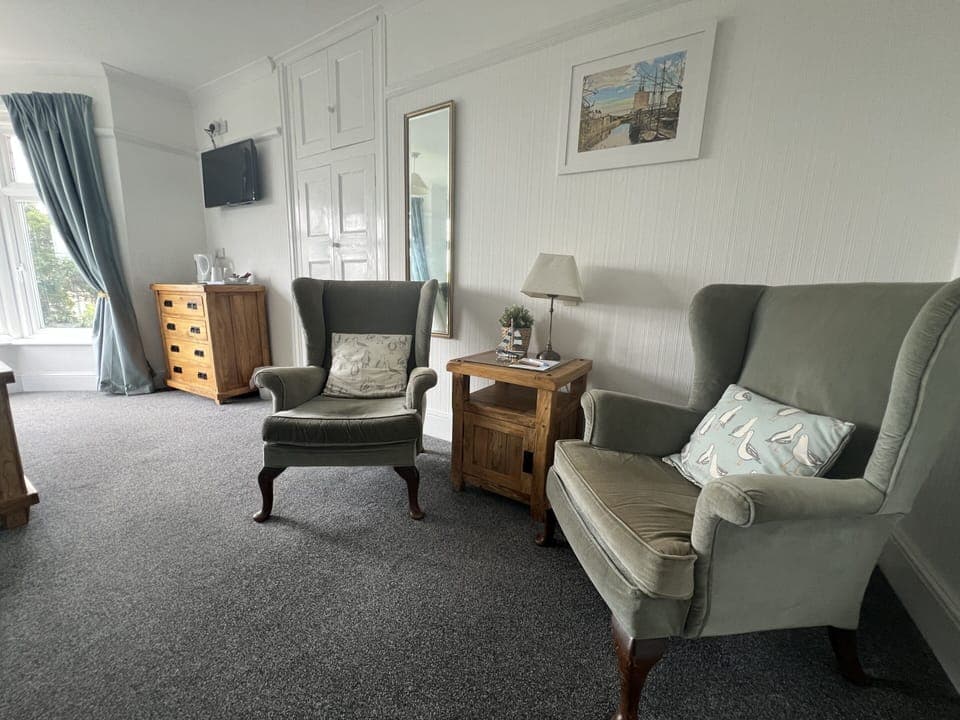 Double Room, Ensuite (Charlestown room)