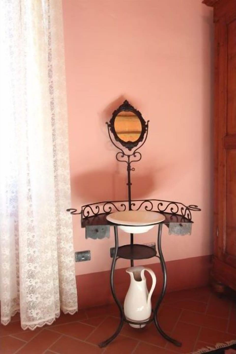 Villa, 4 Bedrooms | 4 bedrooms, individually decorated, individually furnished, desk