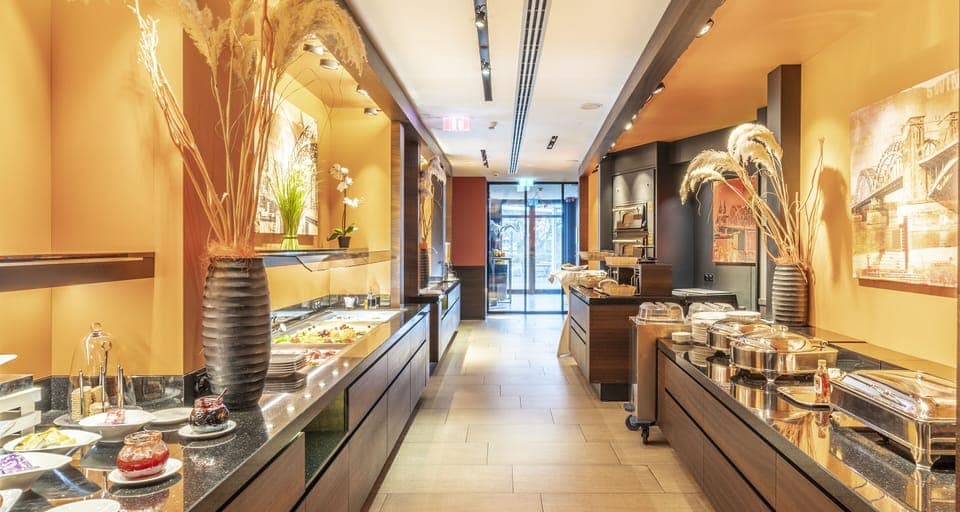 Daily buffet breakfast (EUR 19 per person)
