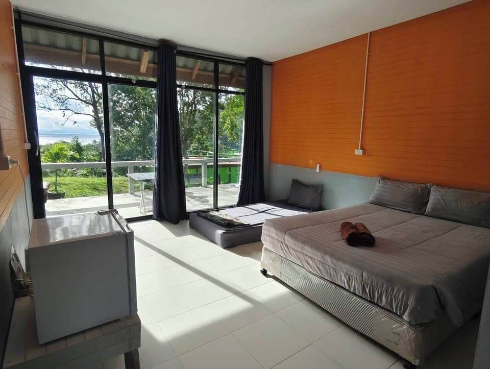 Bungalow with Sea View | Free minibar, desk