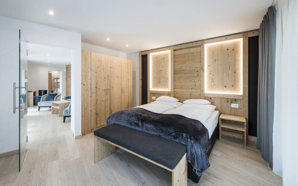 Family Suite | Premium bedding, in-room safe, desk, soundproofing