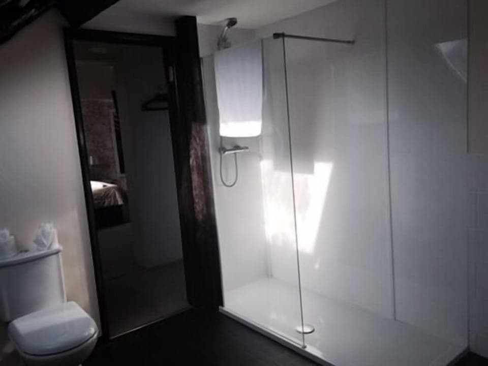 Suite, Ensuite | Bathroom