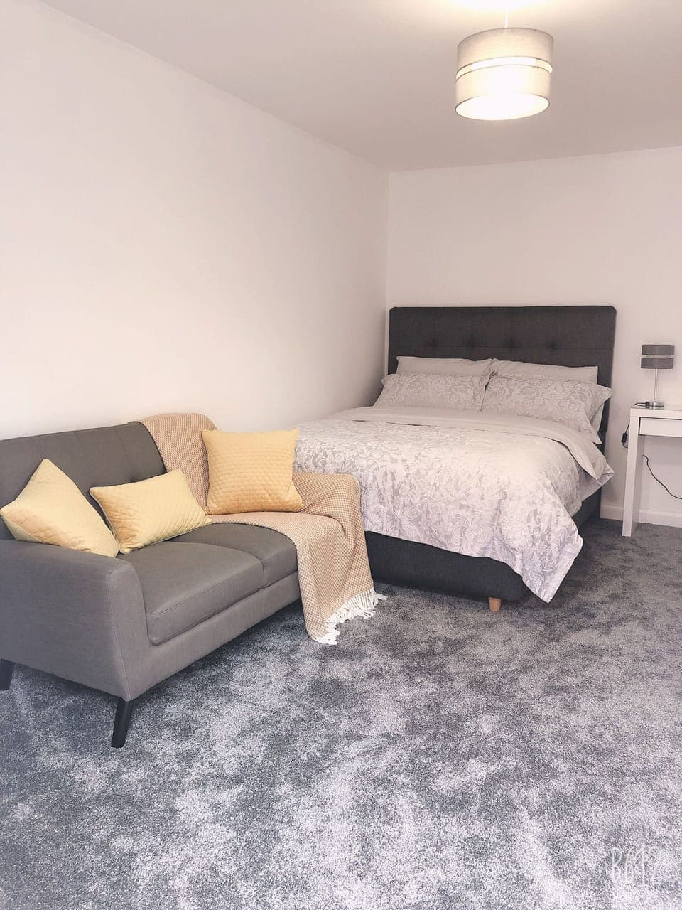 Double Room | Living area | Flat-screen TV, DVD player