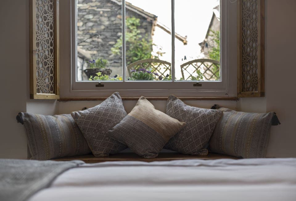 Double Room, 1 King Bed | Iron/ironing board, free WiFi, bed sheets