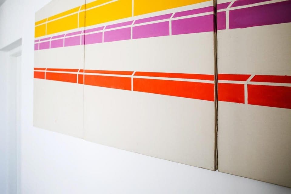 Shower, free toiletries, hair dryer, bidet