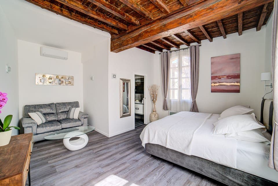 Comfort Suite, Private Bathroom, City View