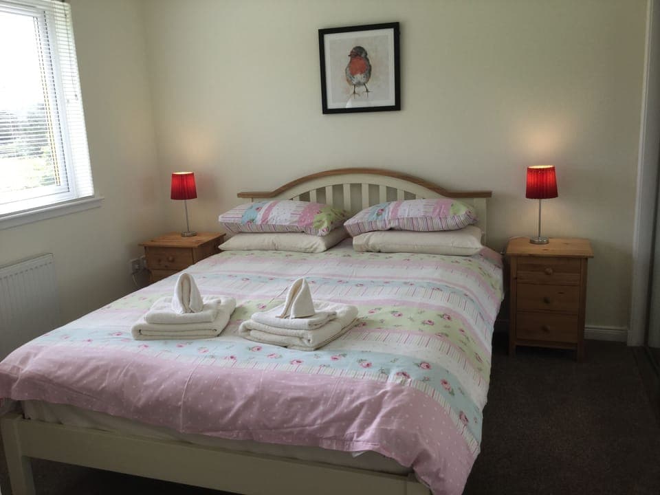 Apartment | 2 bedrooms, iron/ironing board, free WiFi, bed sheets