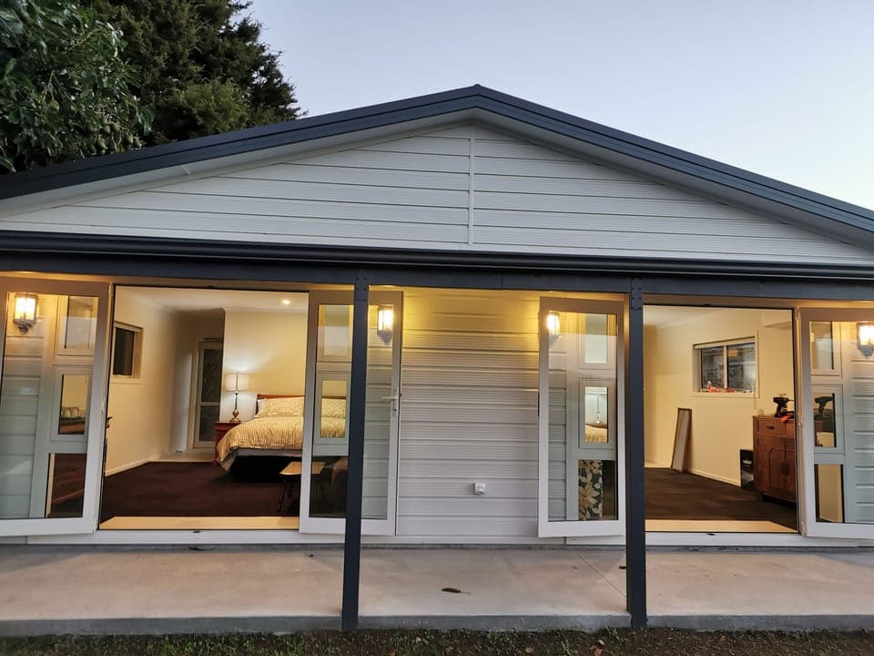 Premium bedding, individually decorated, individually furnished, desk