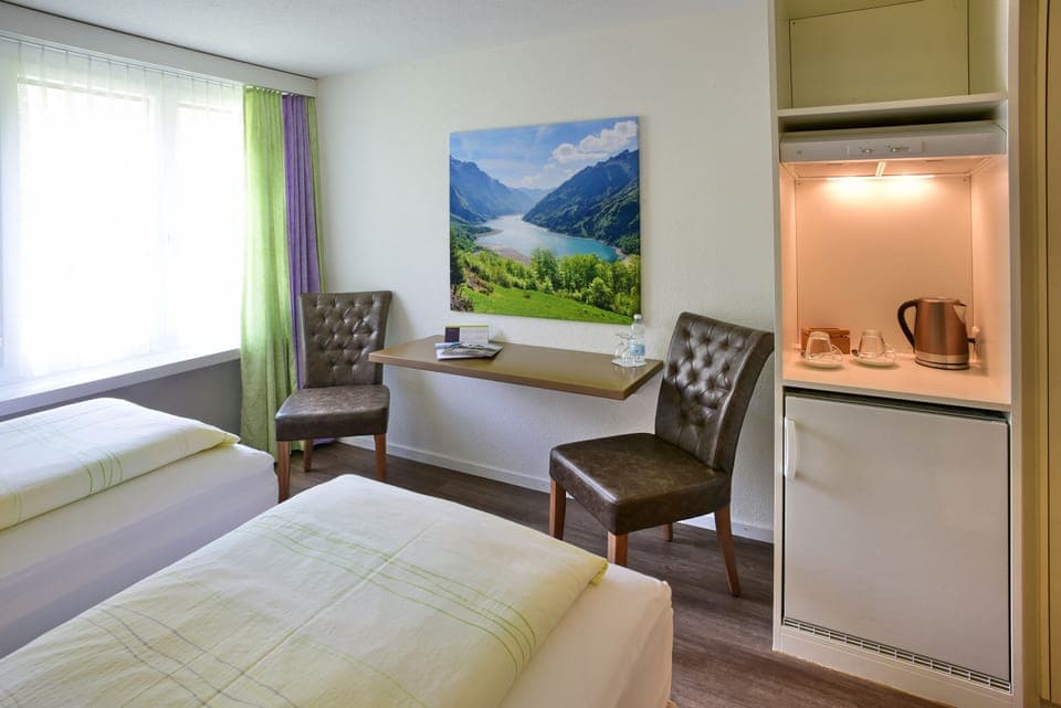 Room, 2 Twin Beds, Mountainside | Premium bedding, free cribs/infant beds, free WiFi, bed sheets