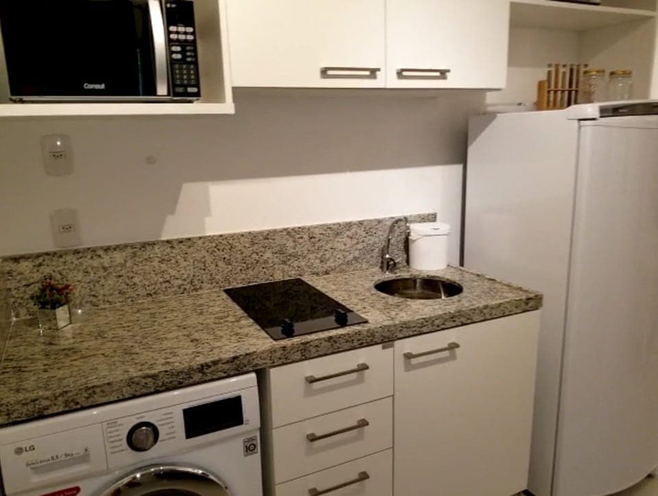 Apartment | Private kitchenette | Fridge, microwave, oven, stovetop