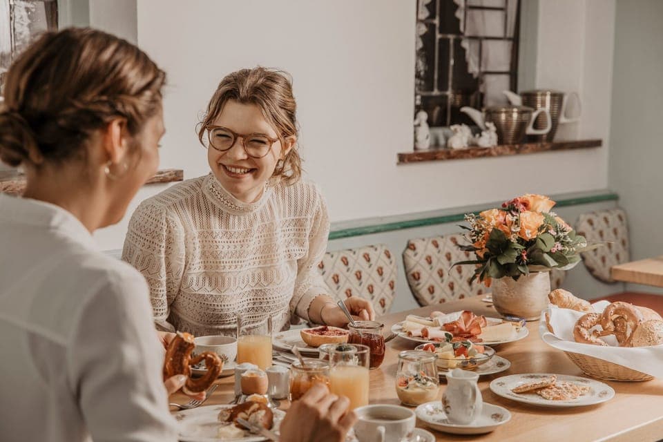 Daily buffet breakfast (EUR 25 per person)