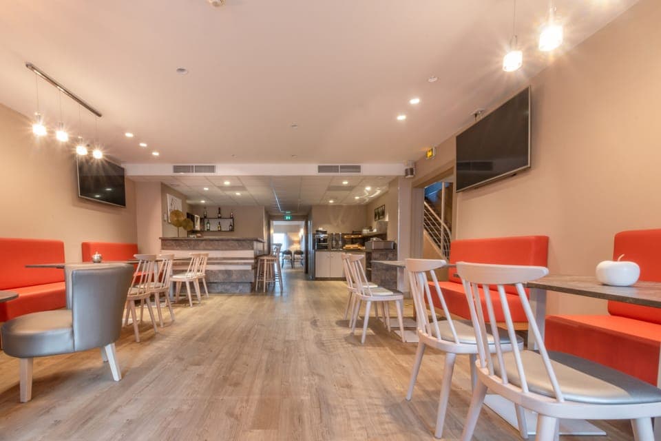 Daily buffet breakfast (EUR 14 per person)