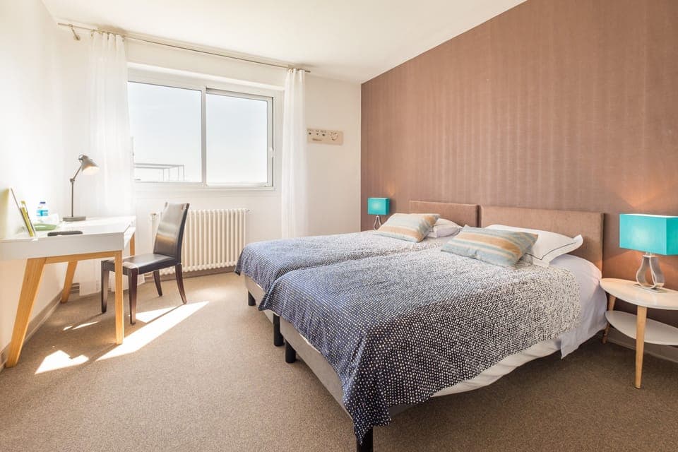 Twin Room, Ocean View | Desk, soundproofing, iron/ironing board, free WiFi