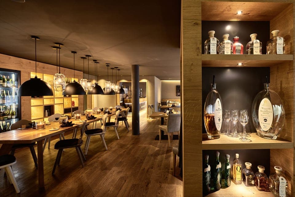 Lunch and dinner served, local cuisine