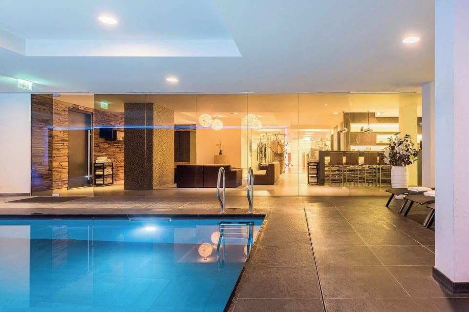 Couples treatment rooms, sauna, steam room, Turkish bath