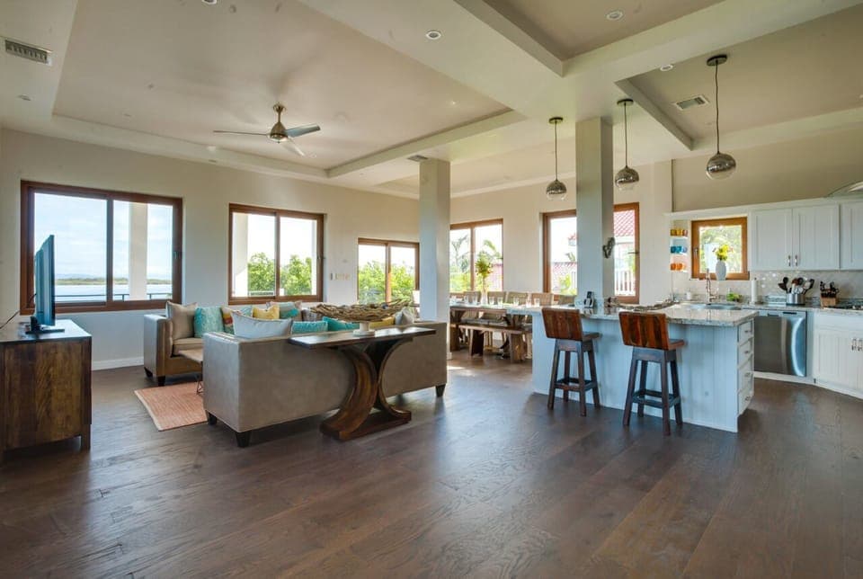 Luxury House, 4 Bedrooms, Private Pool, Lakeside | Living area | Flat-screen TV, DVD player