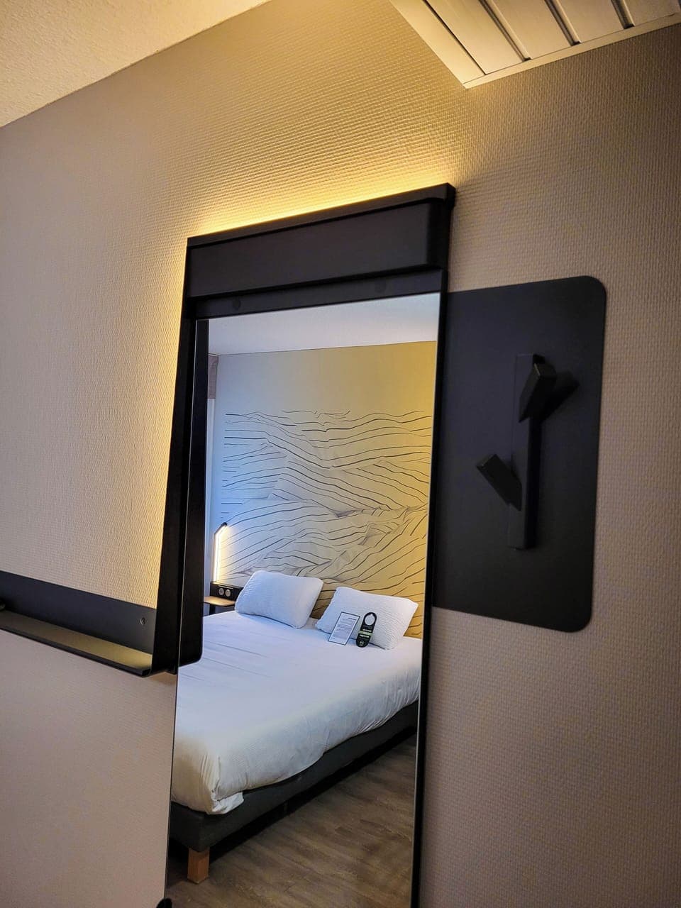 Tempur-Pedic beds, individually decorated, individually furnished, desk