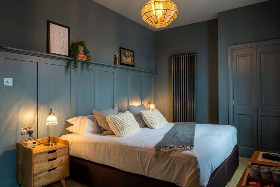 Superior Double Room | Individually decorated, individually furnished, desk, blackout drapes