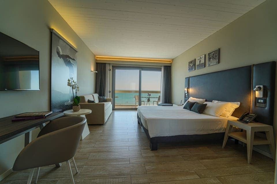 Minibar, in-room safe, desk, soundproofing