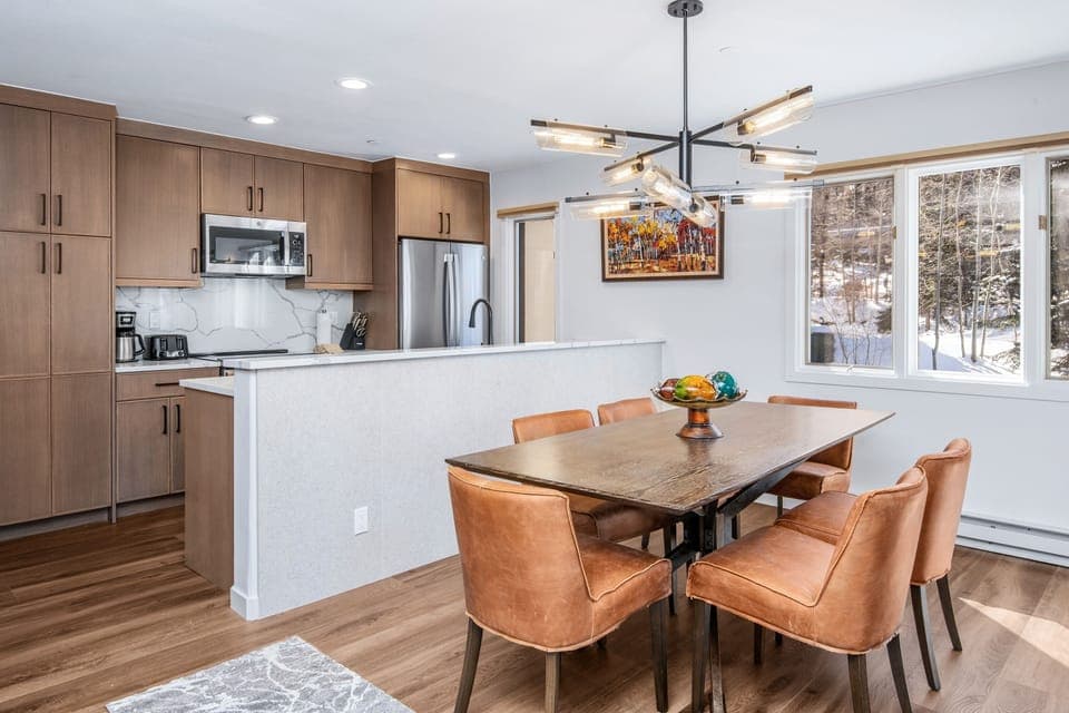 Condo, 1 Bedroom | Dining