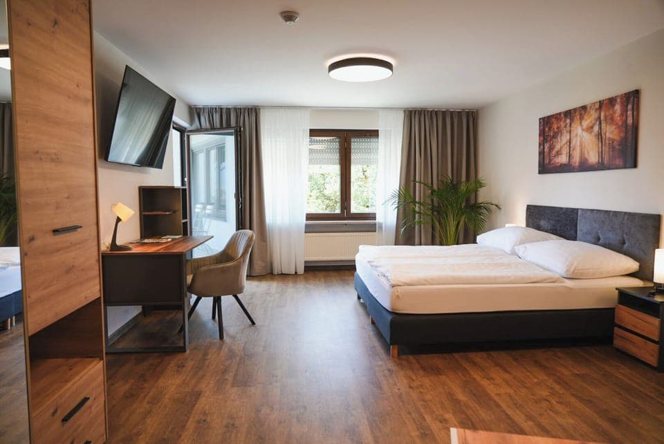 Superior Apartment | Desk, blackout drapes, free WiFi, bed sheets