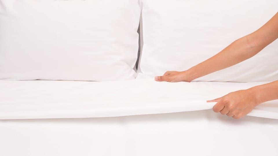 Desk, laptop workspace, free WiFi, bed sheets