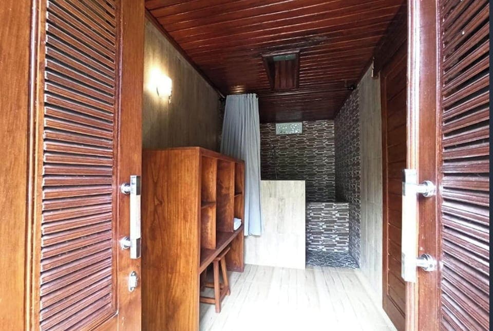 Deluxe Double Room | 1 bedroom, desk, free WiFi, bed sheets