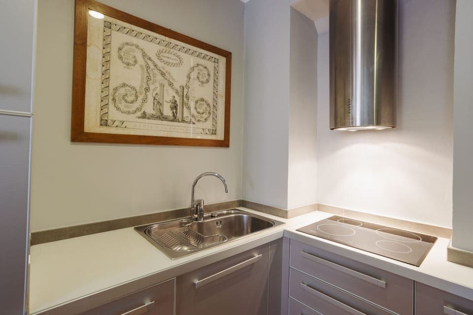 Apartment, 3 Bedrooms | Private kitchen | Fridge, microwave, stovetop, coffee/tea maker