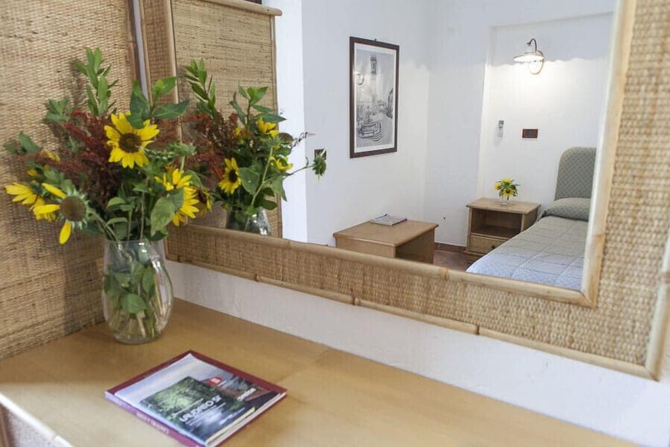 Family Room | Individually decorated, individually furnished, desk, cribs/infant beds