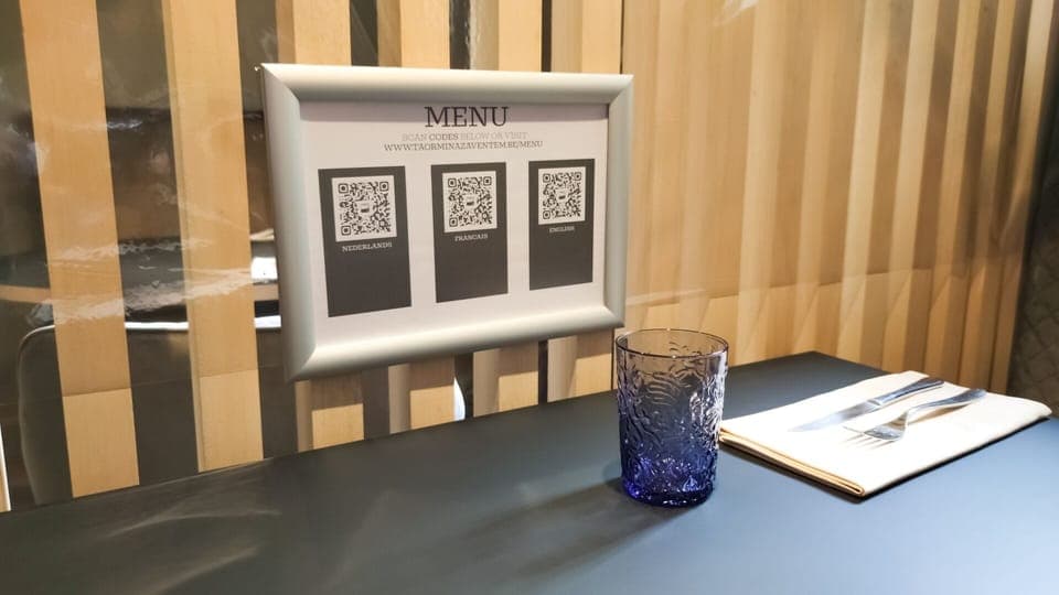 Lunch and dinner served, Italian cuisine