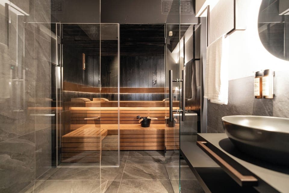 BIG STUDIO WELLNESS | Private spa tub