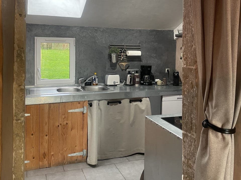 Family House (Le Pigeonnier) | Private kitchen | Full-size fridge, microwave, oven, stovetop