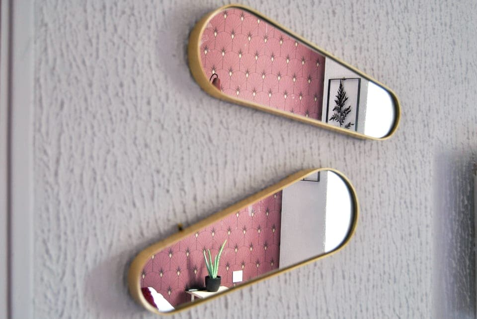 In-room safe, desk, laptop workspace, soundproofing