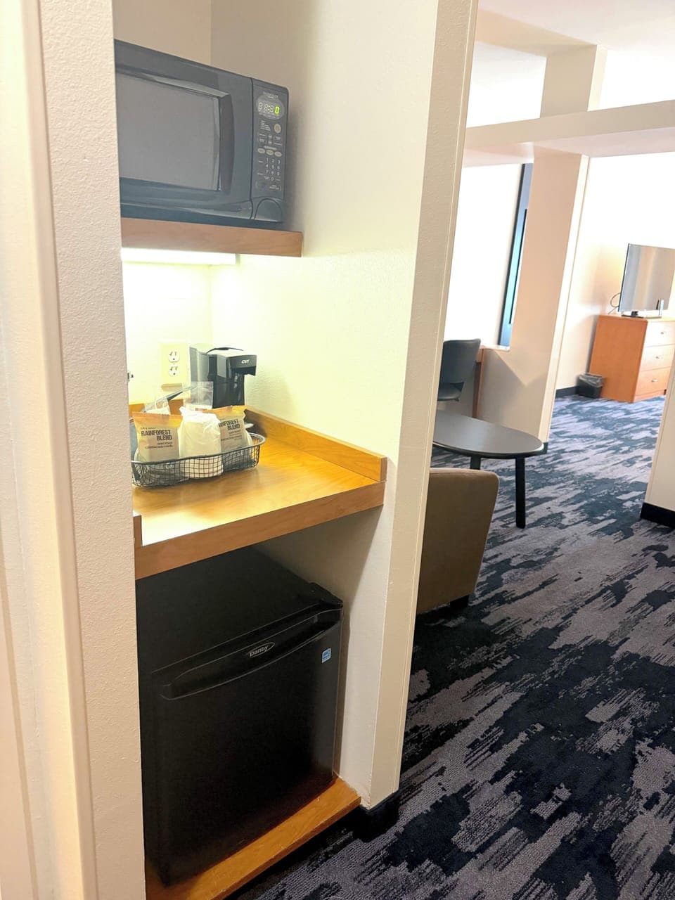 Premium bedding, in-room safe, desk, iron/ironing board