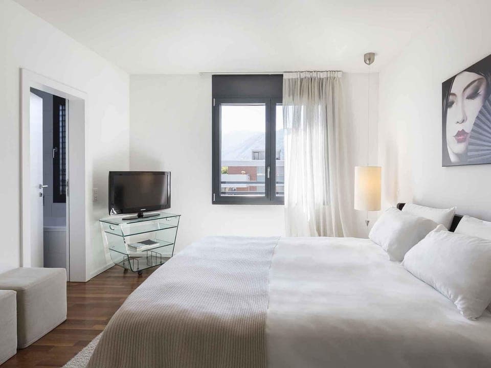 Penthouse Suite with Sauna (pets not allowed) | Minibar, in-room safe, individually decorated, individually furnished