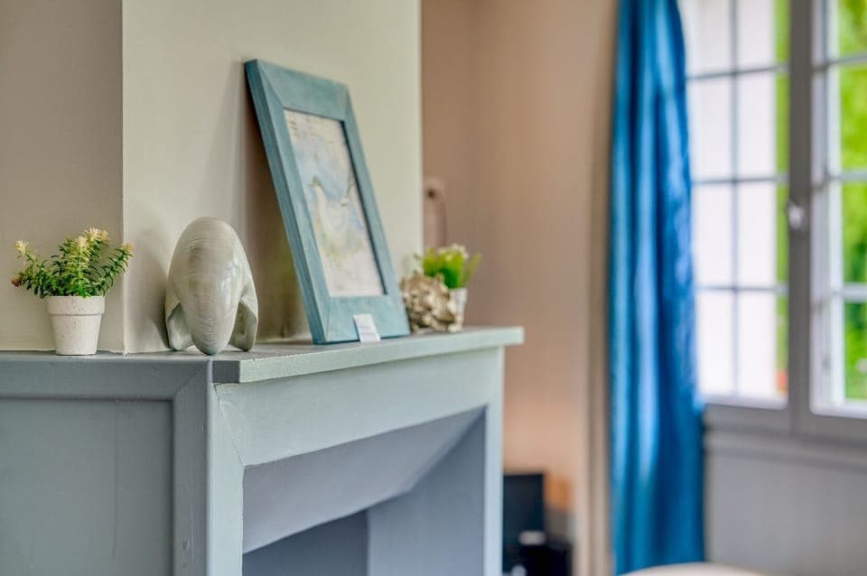 Standard Villa | Living area | Flat-screen TV, pay movies