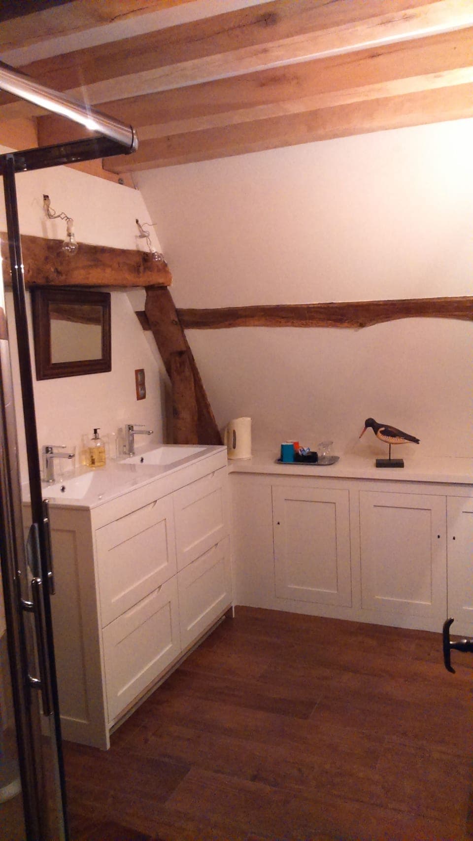 Deluxe Double Room (Mousquetaire) | Bathroom sink