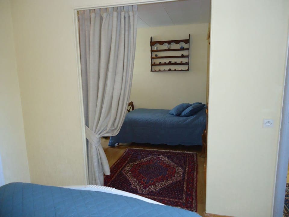 Classic Triple Room, Multiple Beds (Glycine) | Premium bedding, individually decorated, individually furnished