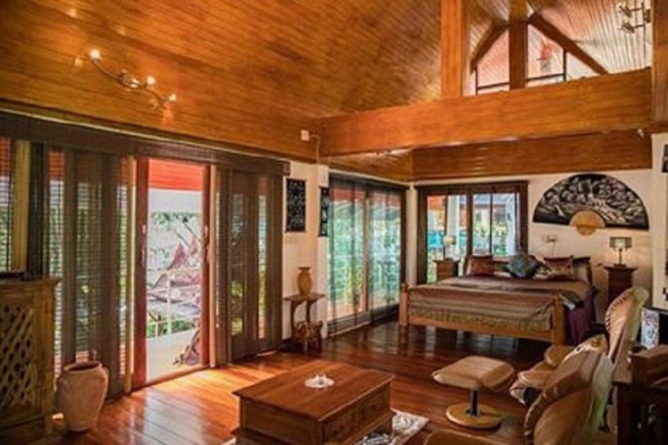 Deluxe Villa  | Minibar, in-room safe, blackout drapes, rollaway beds