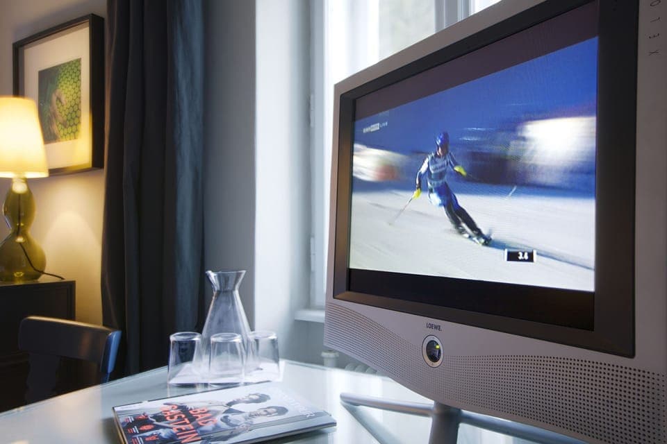 Basic Triple Room | In-room safe, individually decorated, individually furnished, desk