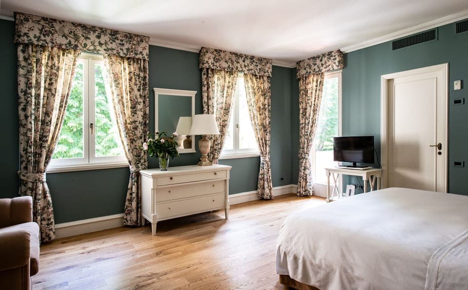 Junior Suite, Balcony | Premium bedding, Select Comfort beds, minibar, in-room safe